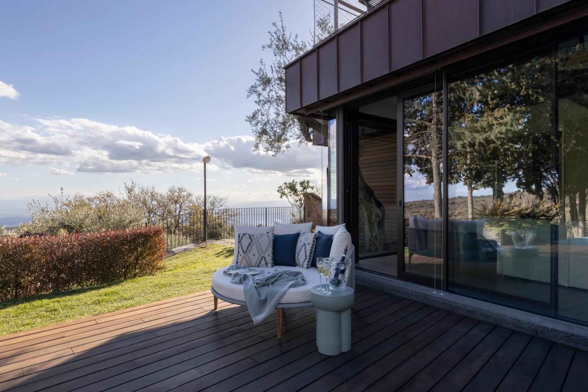 Ragalna Scialaj Villa Di Lusso Sull'Etna Con Piscina E Vista Mare מראה חיצוני תמונה